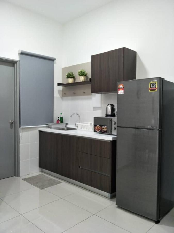 Mesahill Nilai 2 Room Condo - Fast Wifi, Amazing Pool & Tv Bagian luar foto