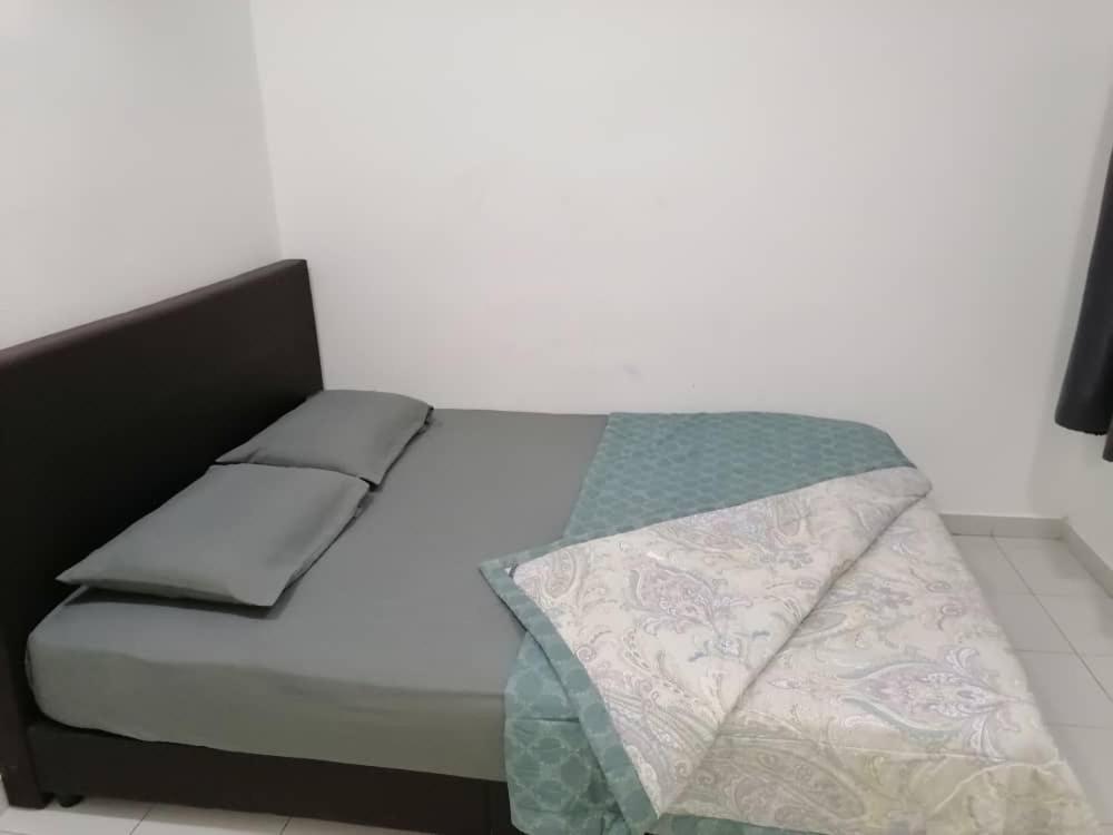 Mesahill Nilai 2 Room Condo - Fast Wifi, Amazing Pool & Tv Bagian luar foto