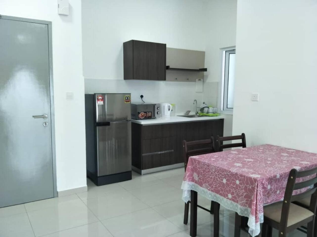 Mesahill Nilai 2 Room Condo - Fast Wifi, Amazing Pool & Tv Bagian luar foto